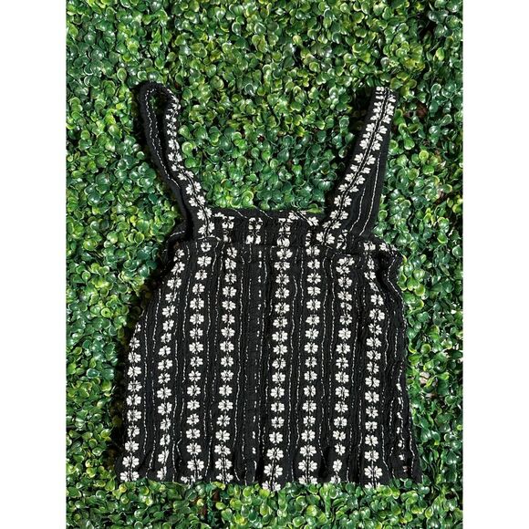 American Eagle Boho Black and White Floral Cropped Tank Size Small - Picture 1 of 4